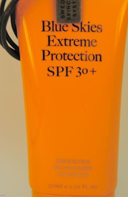Sunscreen SPF 50+ PA++++ Watery Gel (detail)